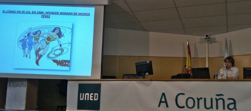 Bruno Lorenzo, durante la presentación de su trabajo en fin de grado en la sede de la UNED en A Coruña./Bárbara G. Vilariño