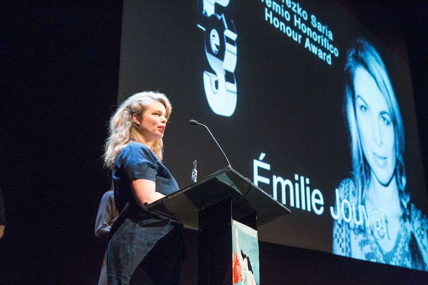 Emilie Jouvet agradece el premio honorífico Zinegoak en la gala inaugural el pasado febrero./ Foto cedida por Zinegoak ©MITXI