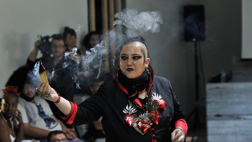 María Galindo en el Parlamento de los cuerpos, en Atenas./ Foto cedida por la entrevistada