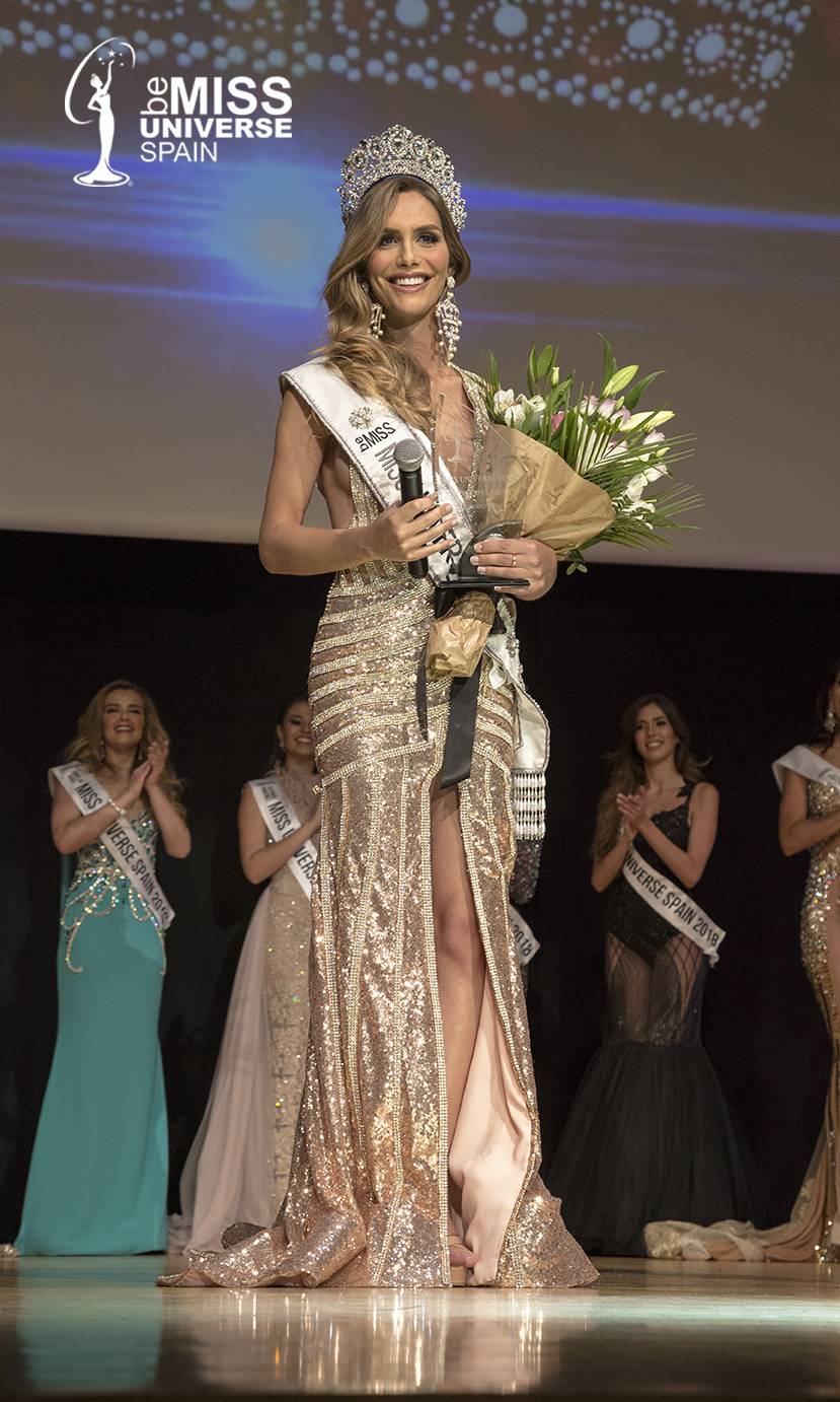 Ángela Ponce en la gala en la que fue elegida para presentar a España en Miss Universo./ OrgBeMissSpain