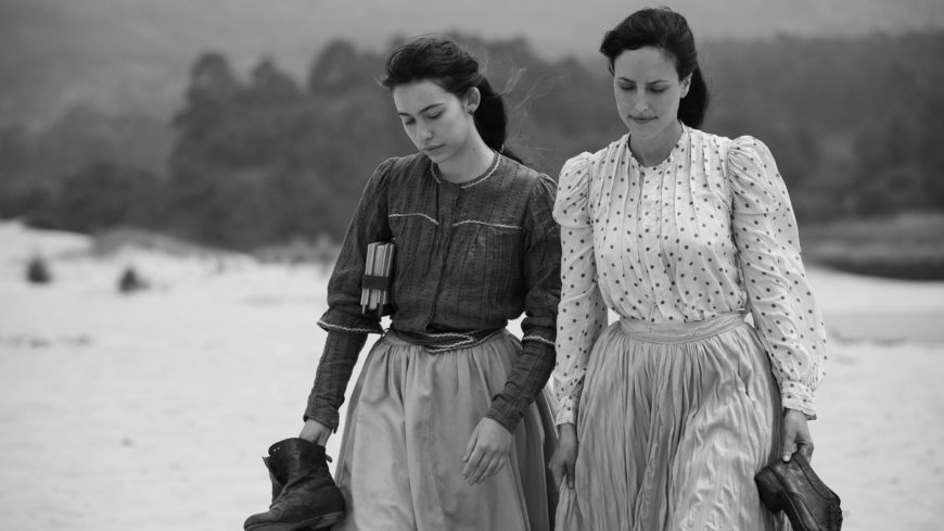 Natalia de Molina y Greta Fernández interpretan a las Elisa y Marcela de Coixet