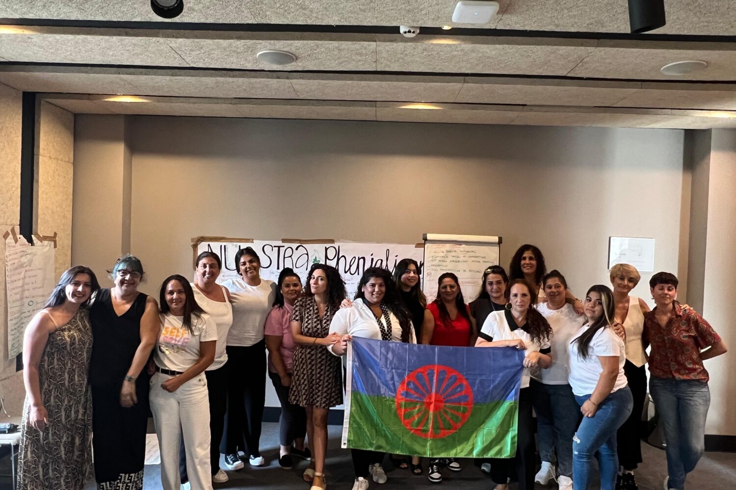 Foto de grupo del encuentro de mujeres gitanas