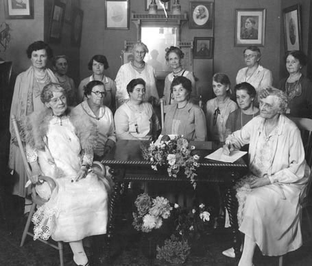 Foto grupal de las organizadoras de la WCTU Convention, en 1924